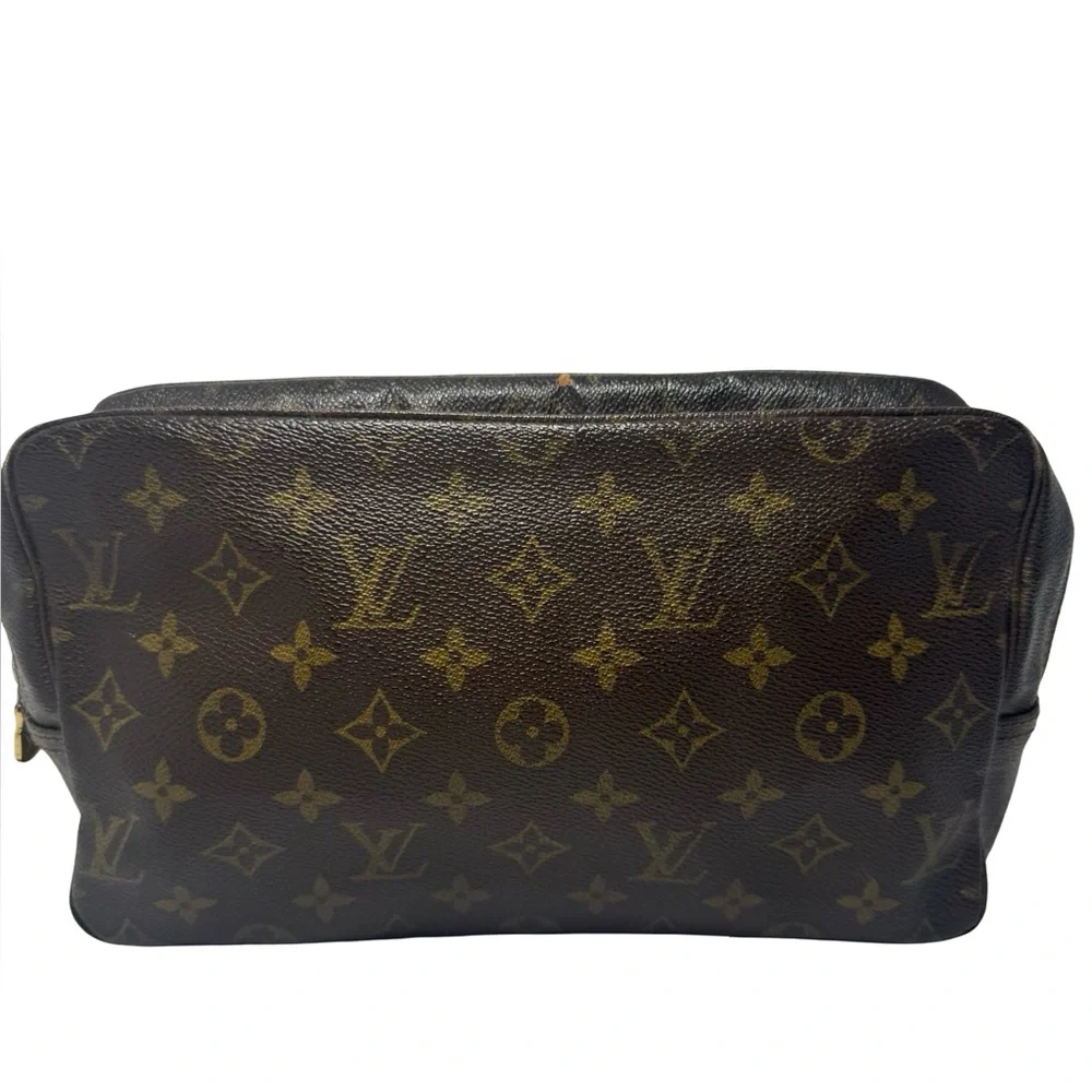SOLF Louis Vuitton Trousse 28 Monogram Toiletry Pouch